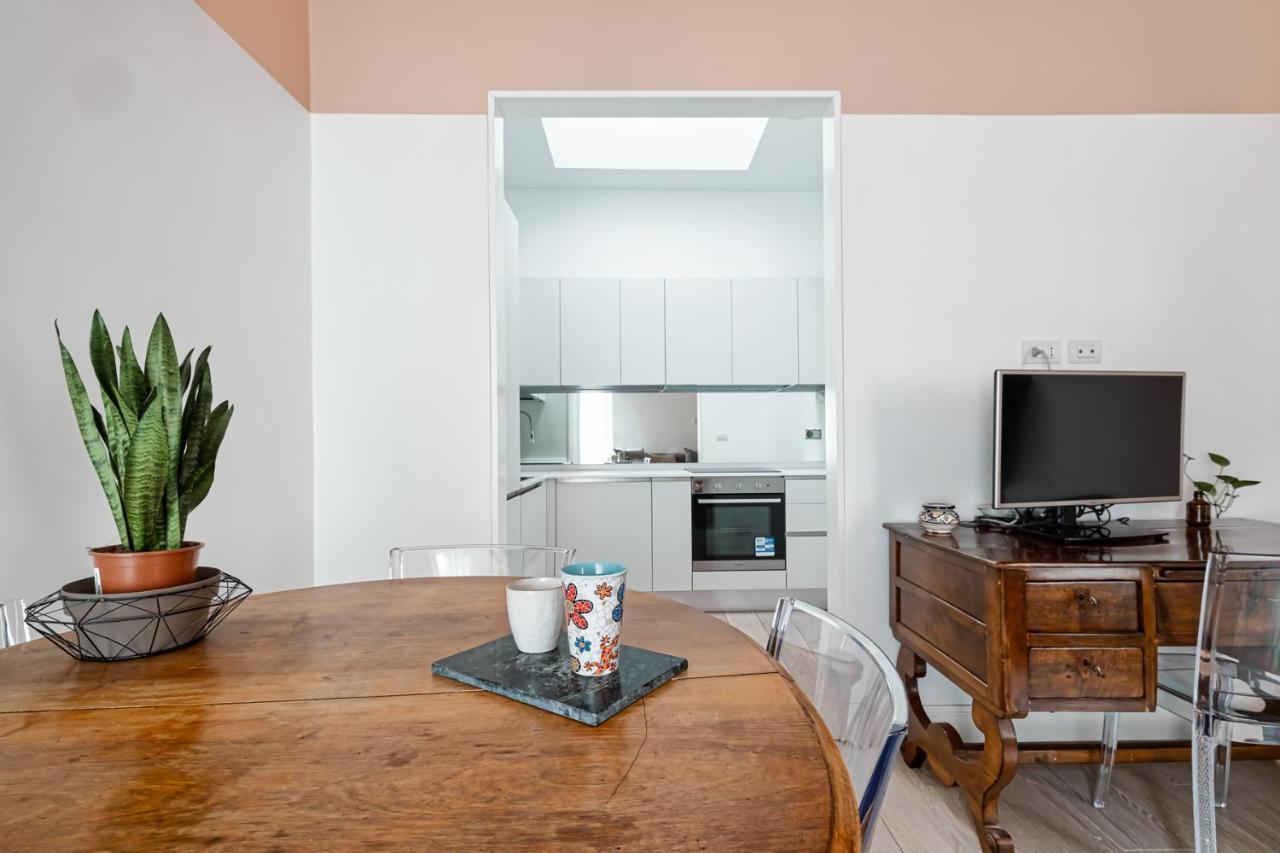 Fontana Di Trevi!! Comfy&Elegant 3Bedroom 2Bath ローマ エクステリア 写真